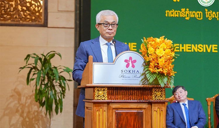 柬埔寨政府启动12.2亿美元计划 旨在保障民生与就业