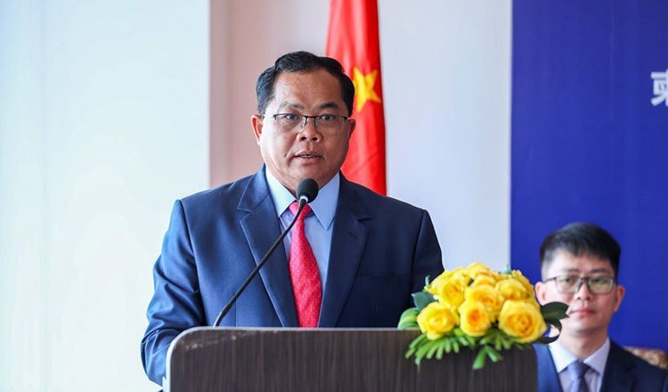 柬埔寨寻求借鉴中国智能制造模式 推动数字经济转型