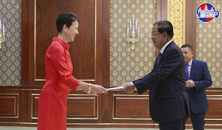德国新任驻柬埔寨大使Silke Röfer正式履新,承诺在任
