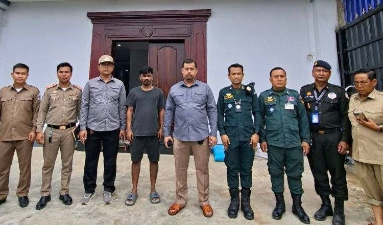 波贝警方突袭非法网赌中心 18名外籍人员被捕