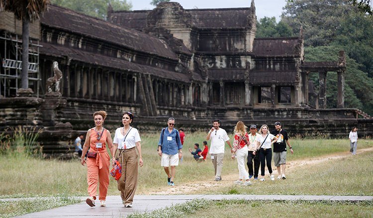 柬埔寨国际游客锐减44% 旅游业面临严峻挑战