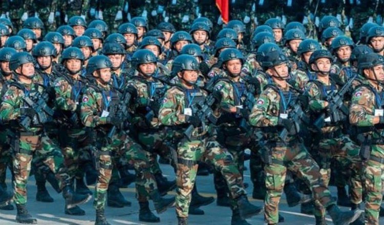 柬埔寨皇家空军辟谣前线士兵欠薪传闻