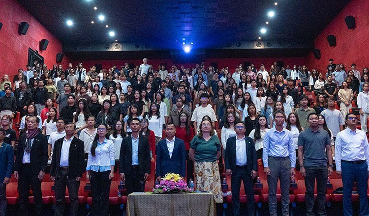 皇家金边大学传媒系学生展映11部柬埔寨纪录片