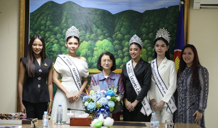 妇女部部长呼吁选美冠军发挥影响力 促进性别平等