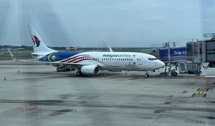 马来西亚航空超售致金边航班延误 乘客滞留曼谷