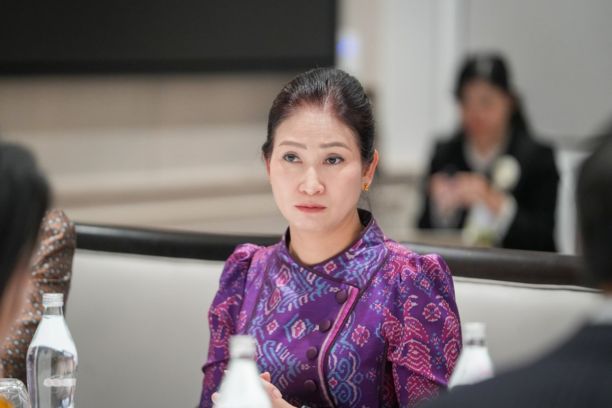 柬埔寨青年联合会与越南代表团举行会晤 加强合作
