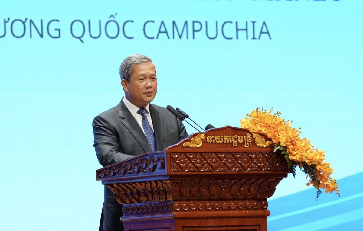 柬越商业论坛在金边举行 洪玛奈与越南总理共同主持