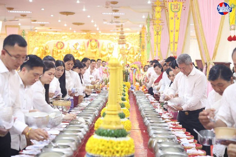 洪玛尼副总理出席铁桥头区寺庙祭祖仪式