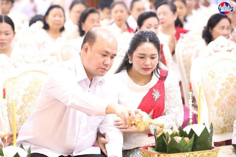 洪玛尼副总理出席铁桥头区寺庙祭祖仪式