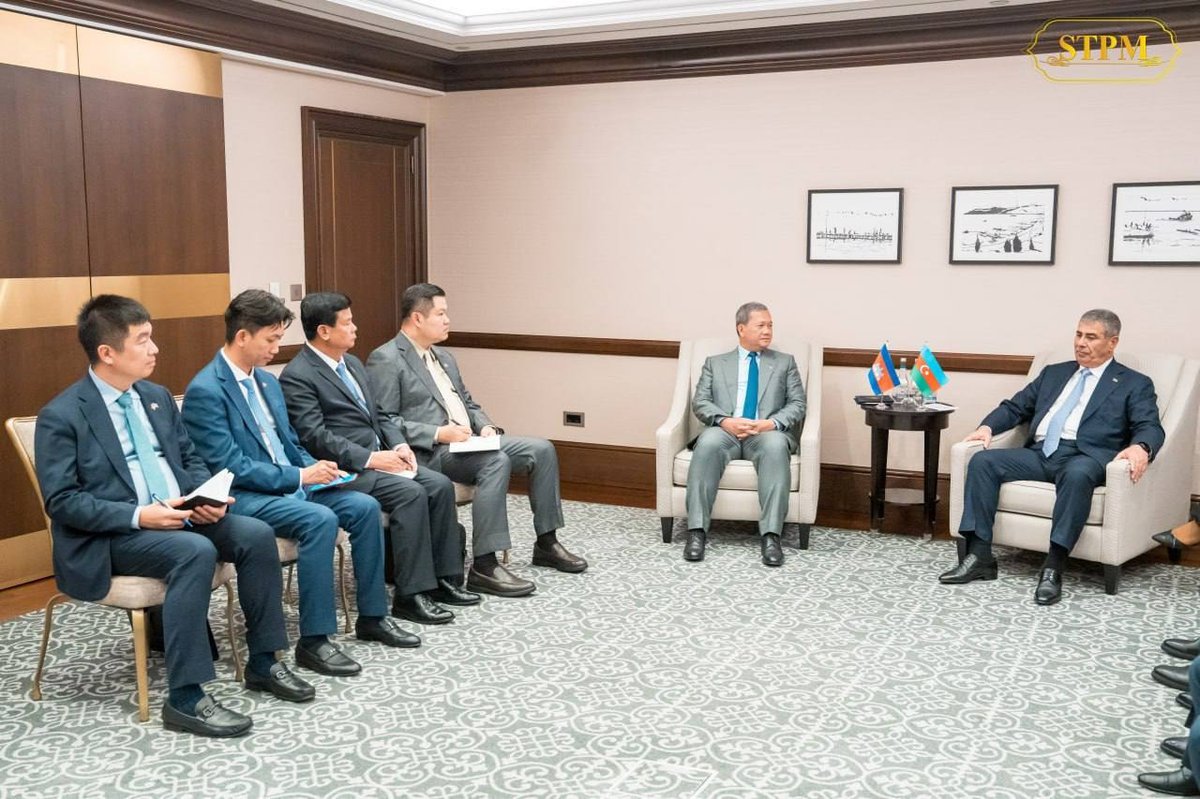 洪玛奈总理会见阿塞拜疆国防部长 探讨双边合作