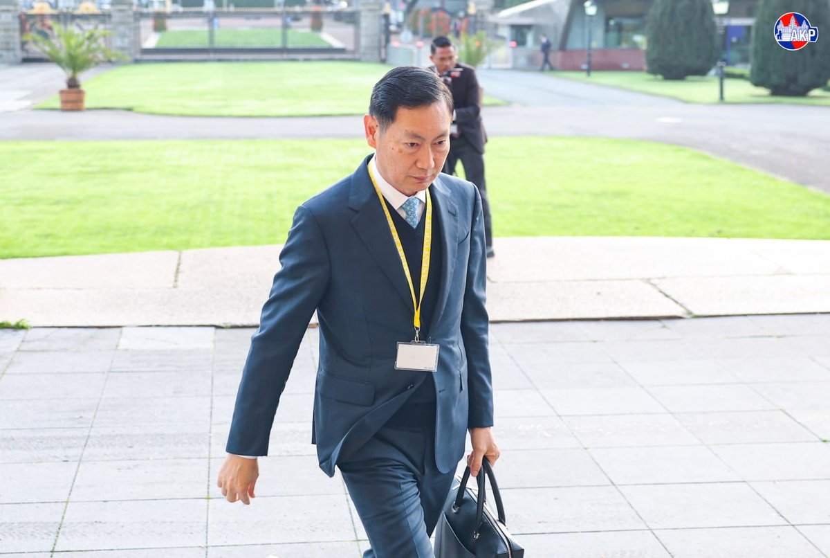 柬埔寨副总理兼外交部长孙占托率团出席在荷兰举行的UNCLOS