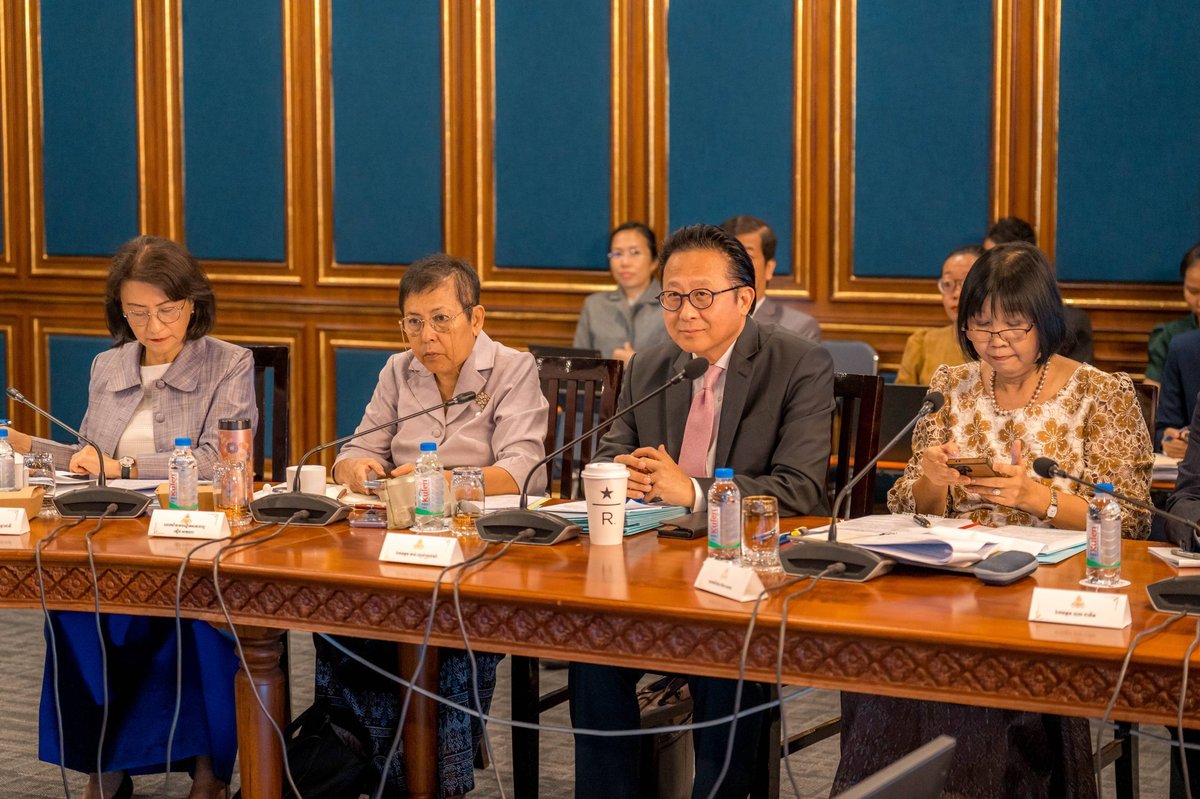 第20届法语国家峰会筹备委员会召开第八次会议
