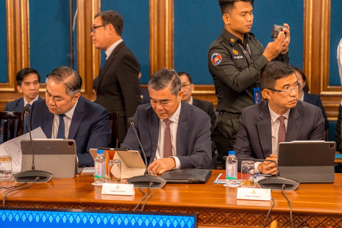 第20届法语国家峰会筹备委员会召开第八次会议