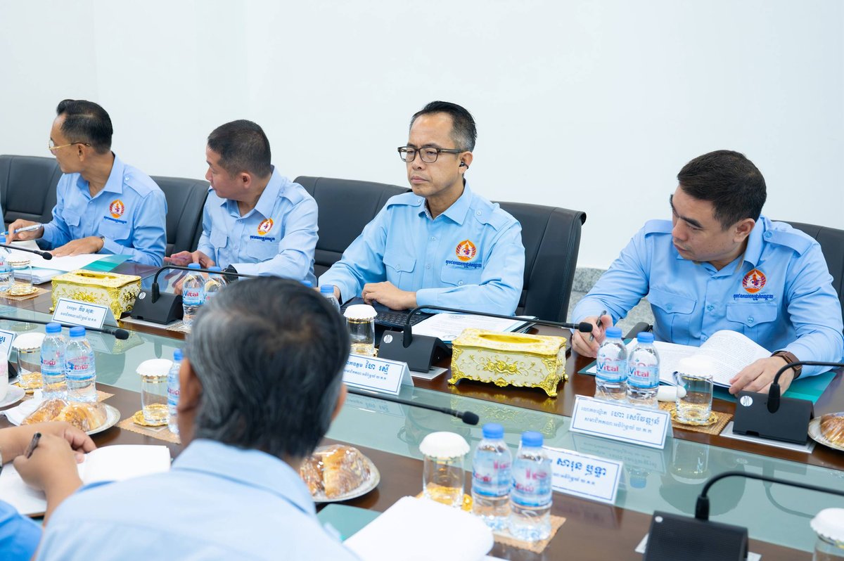洪玛奈主持人民党青年中央常委会 金边1月7日宫