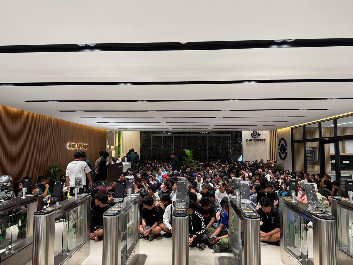 柬埔寨警方在波贝突袭一栋30层大楼,抓获587名电诈嫌疑人,