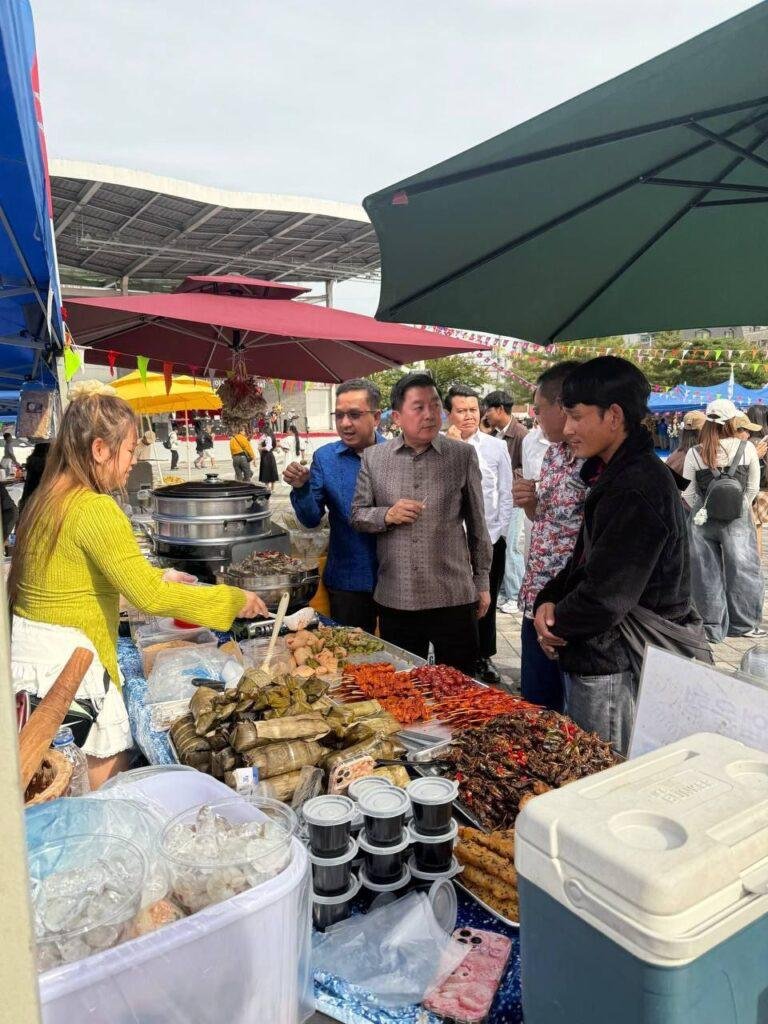 10月3日,超过1500名在韩柬埔寨侨民在议政府市举行亡人节