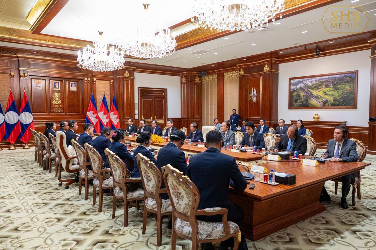洪森会见老挝青年代表团 推动双边交流