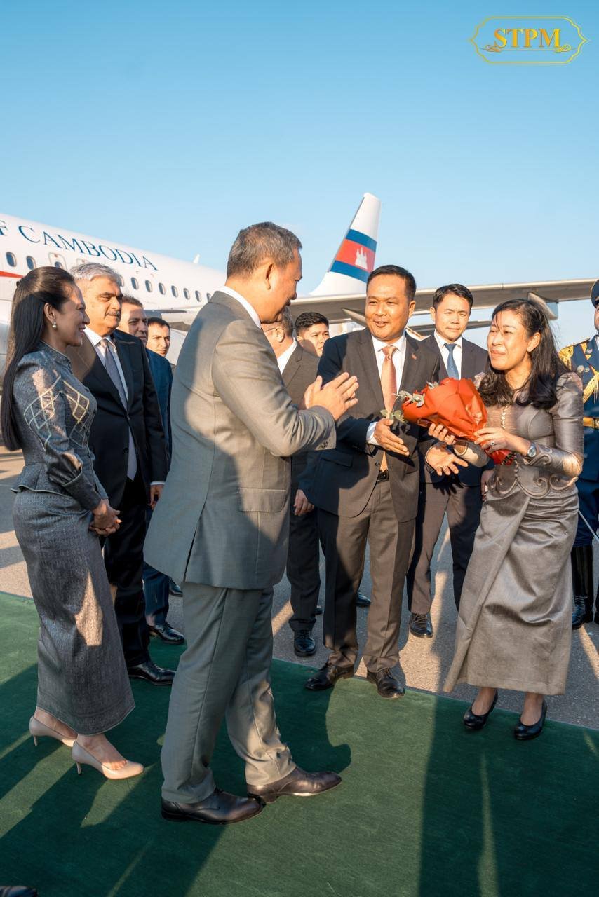 洪玛奈总理抵达阿塞拜疆 开启正式访问行程