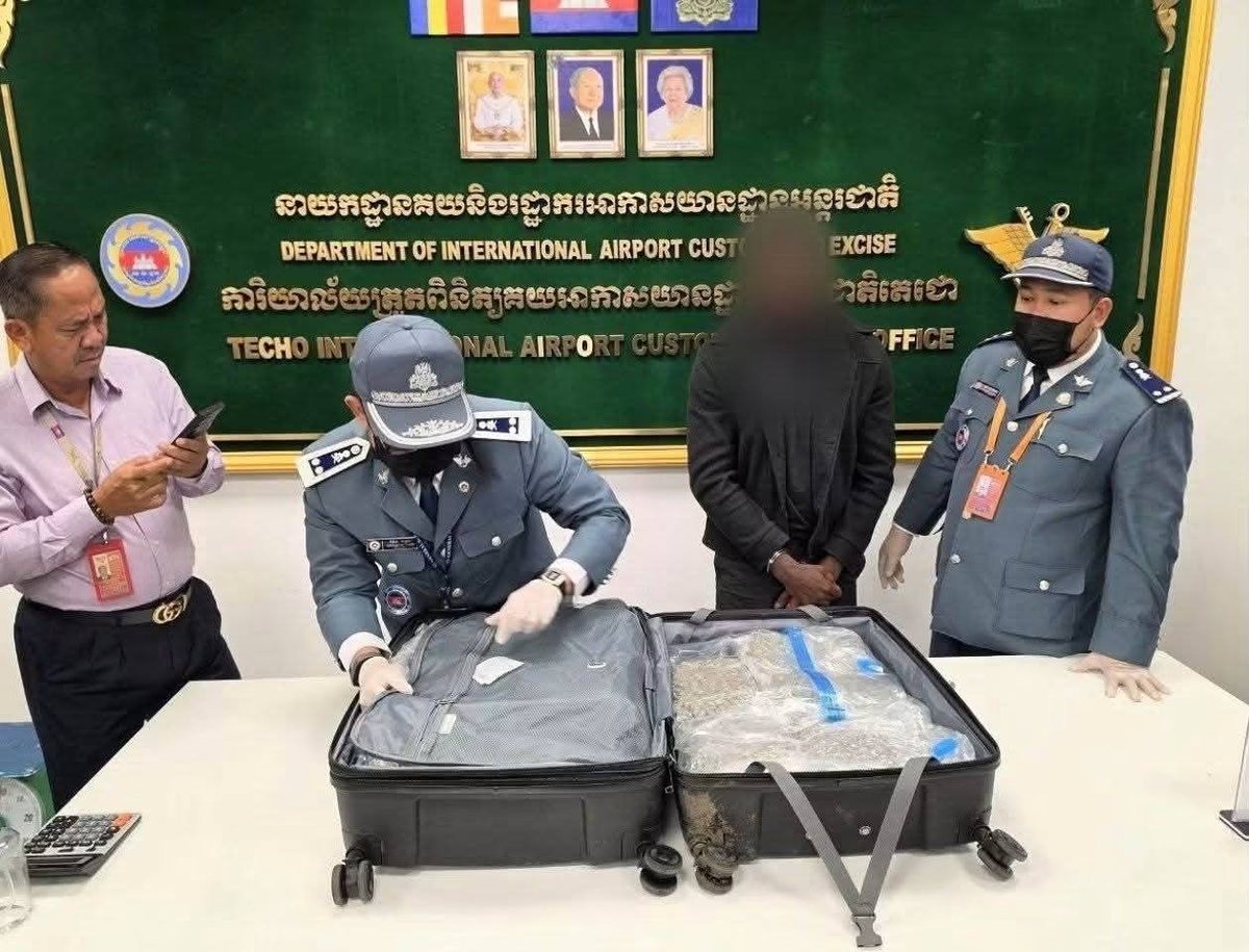 德崇国际机场查获50公斤大麻 藏匿于外籍旅客行李