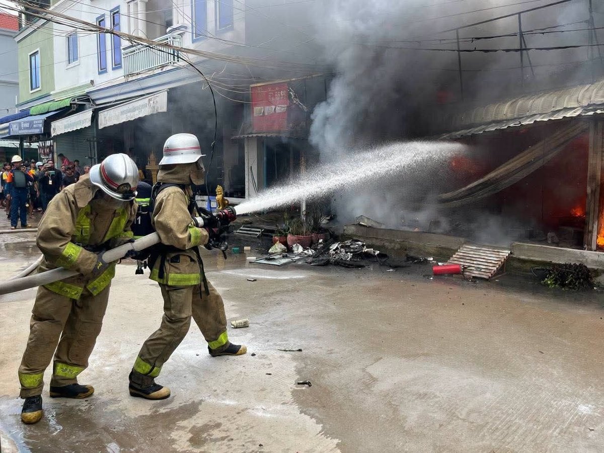 金边森速区和平2市场附近发生火灾 暂无人员伤亡