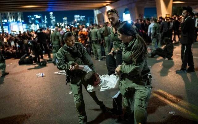 以色列爆发大规模抗议 反对逮捕拒服兵役学生