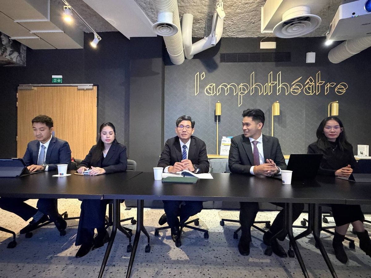 德崇初创中心赴法考察 聚焦AI在公共财政管理应用