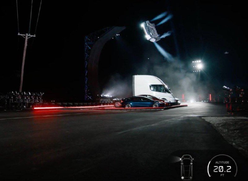 特斯拉Roadster跑车预计2028年上市 纯手动驾驶