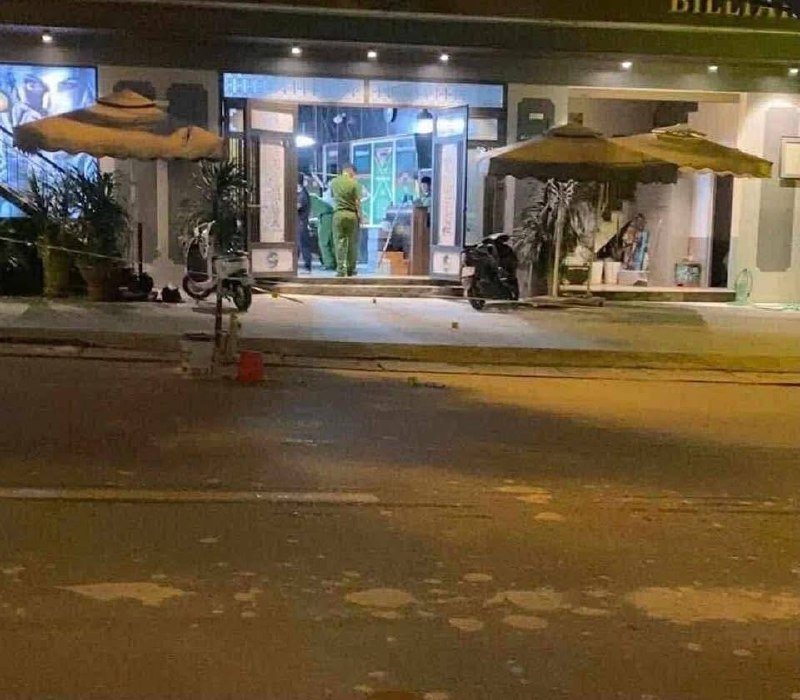 越南岘港一中国籍店主因旧案被警方包围调查