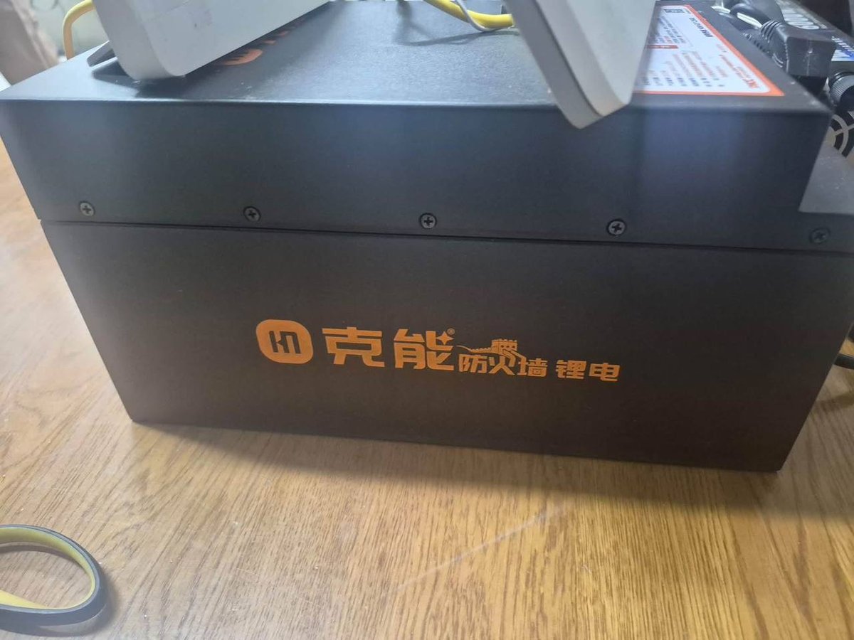 泰柬边境查获SIM BOX设备 疑似电诈工具