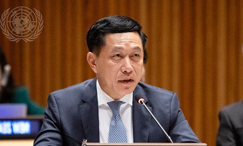 老挝政府改组 宣布任命新总理应对经济危机