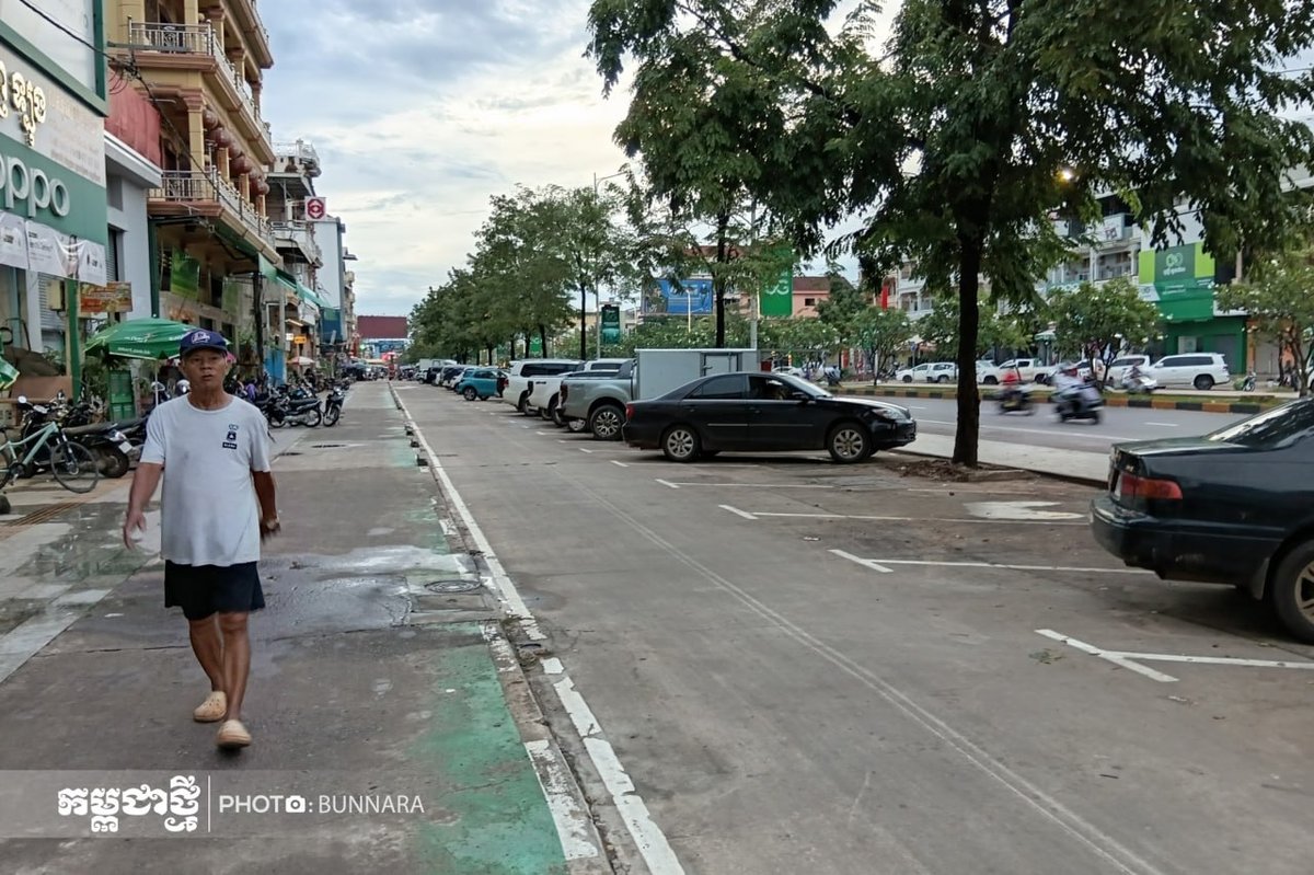 暹粒市整治市场周边交通 增设停车场与人行道