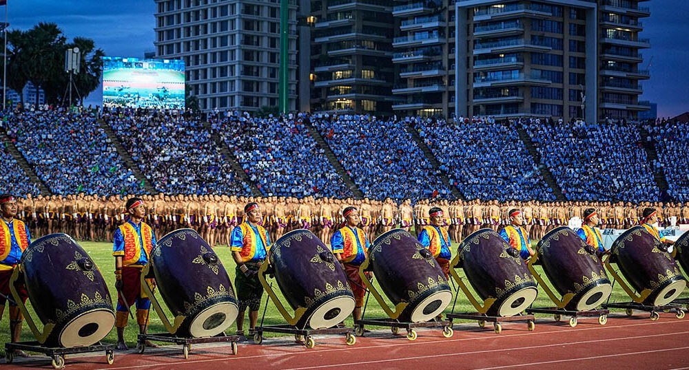 2026年柬埔寨全国运动会开幕式 3万人齐聚奥林匹克体育场