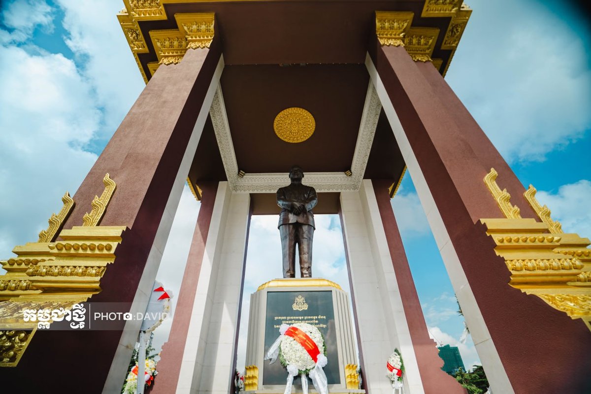 媒体发布国父诺罗敦·西哈努克逝世14周年纪念活动现场图片，记