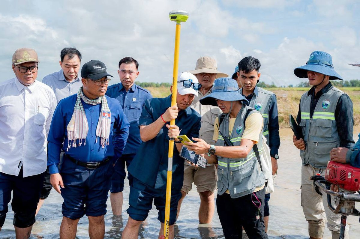 茶胶省配合德崇扶南运河项目 完成142处标桩测量
