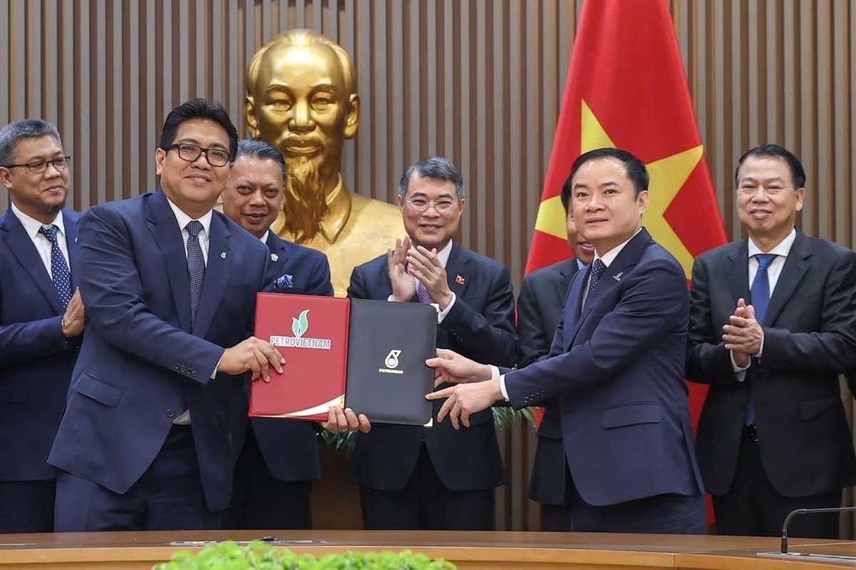 马越石油巨头签署协议 共同推进油气勘探开发