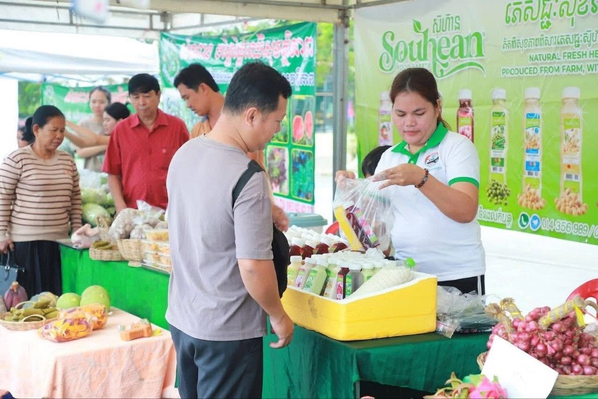 柬埔寨手工业尝试开发本地农产品饮料上市