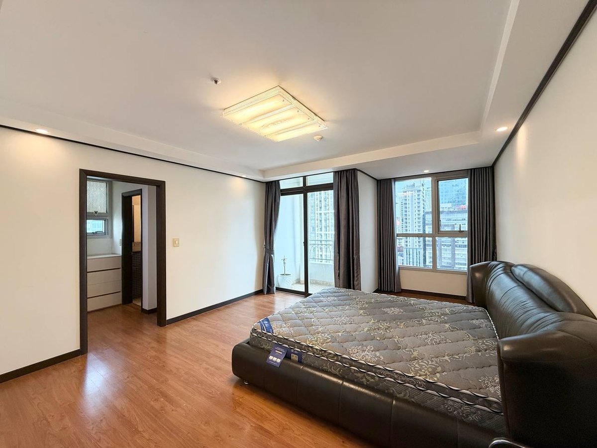 BKK1区De Castle Royal三房公寓租售