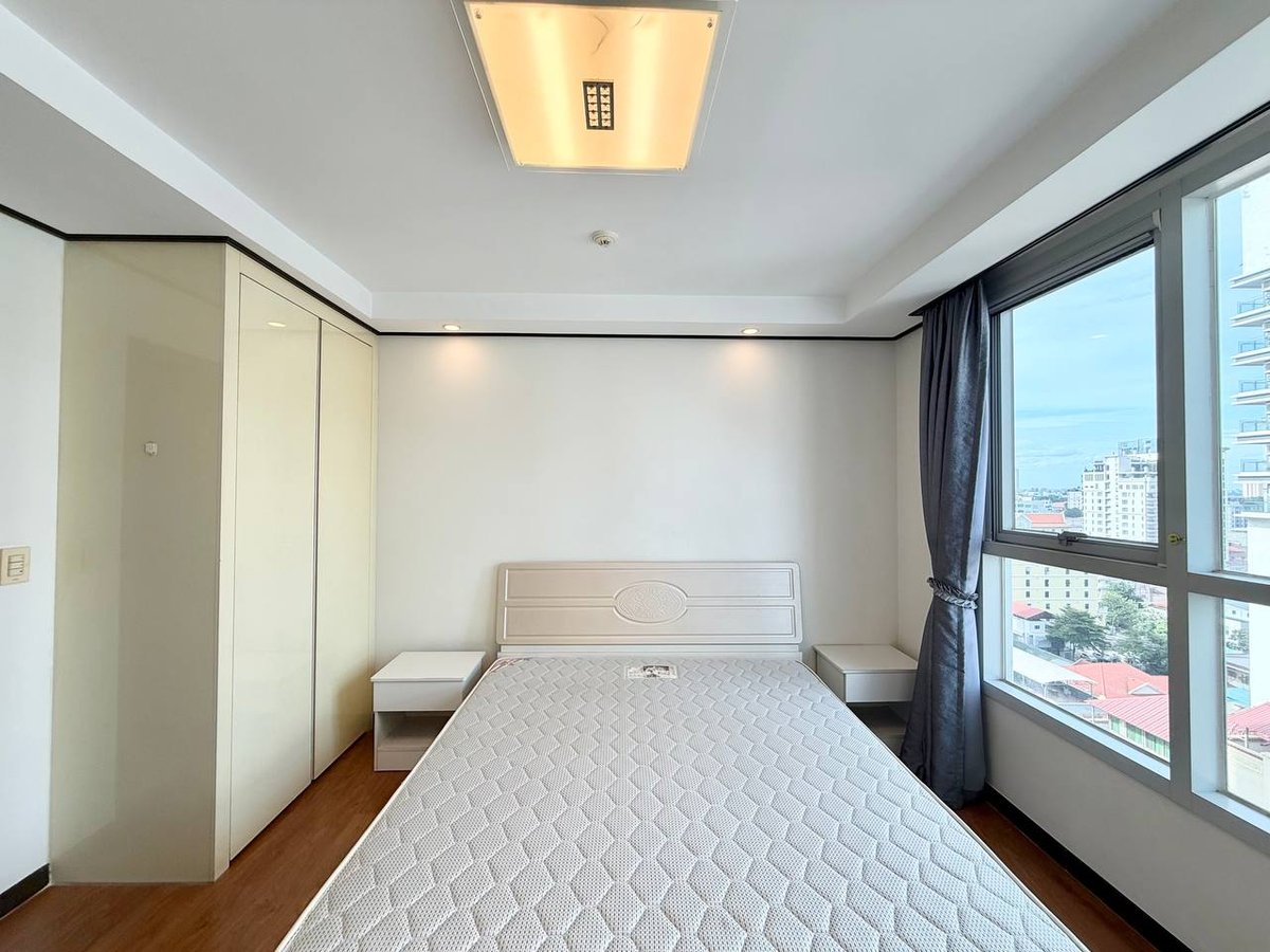 BKK1区De Castle Royal三房公寓租售