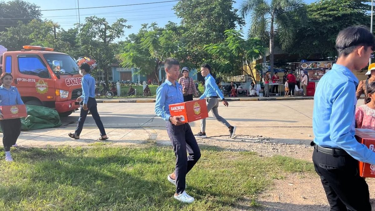 Ganzberg公司向巴南县受灾家庭捐赠物资