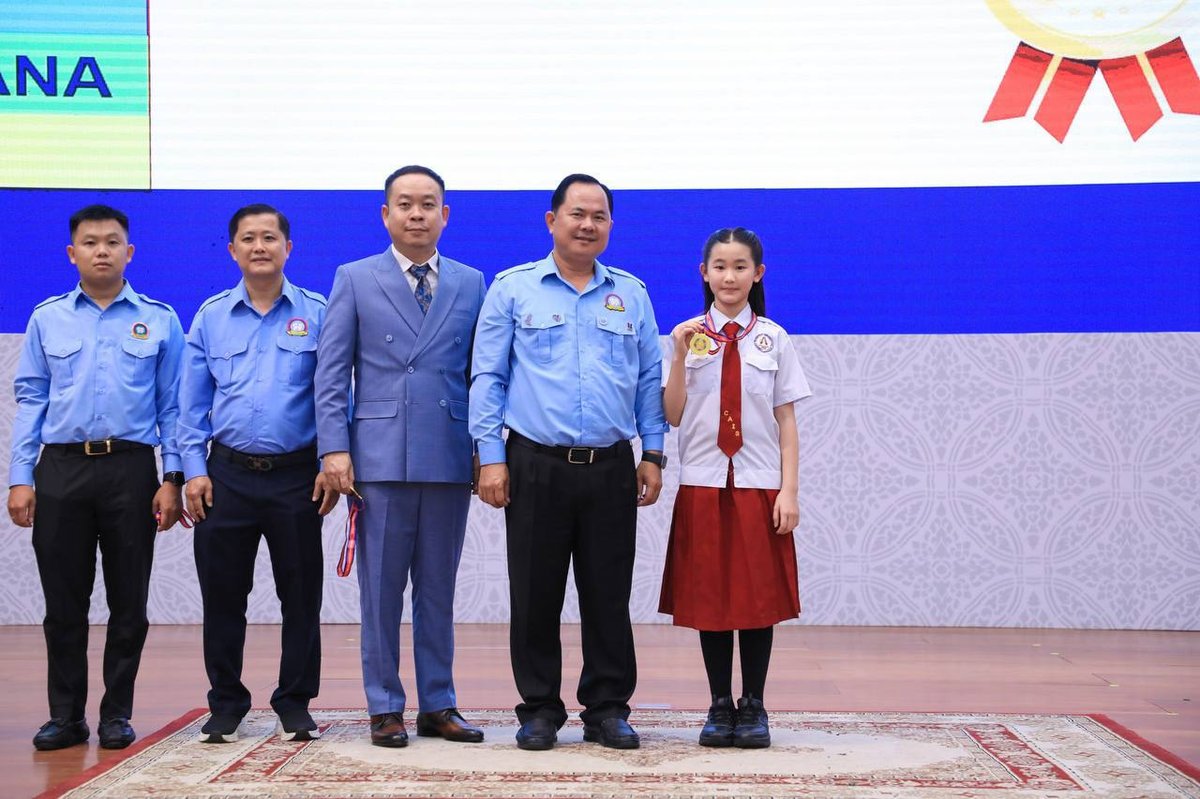 金边举行国际数学竞赛颁奖 551名学生获奖