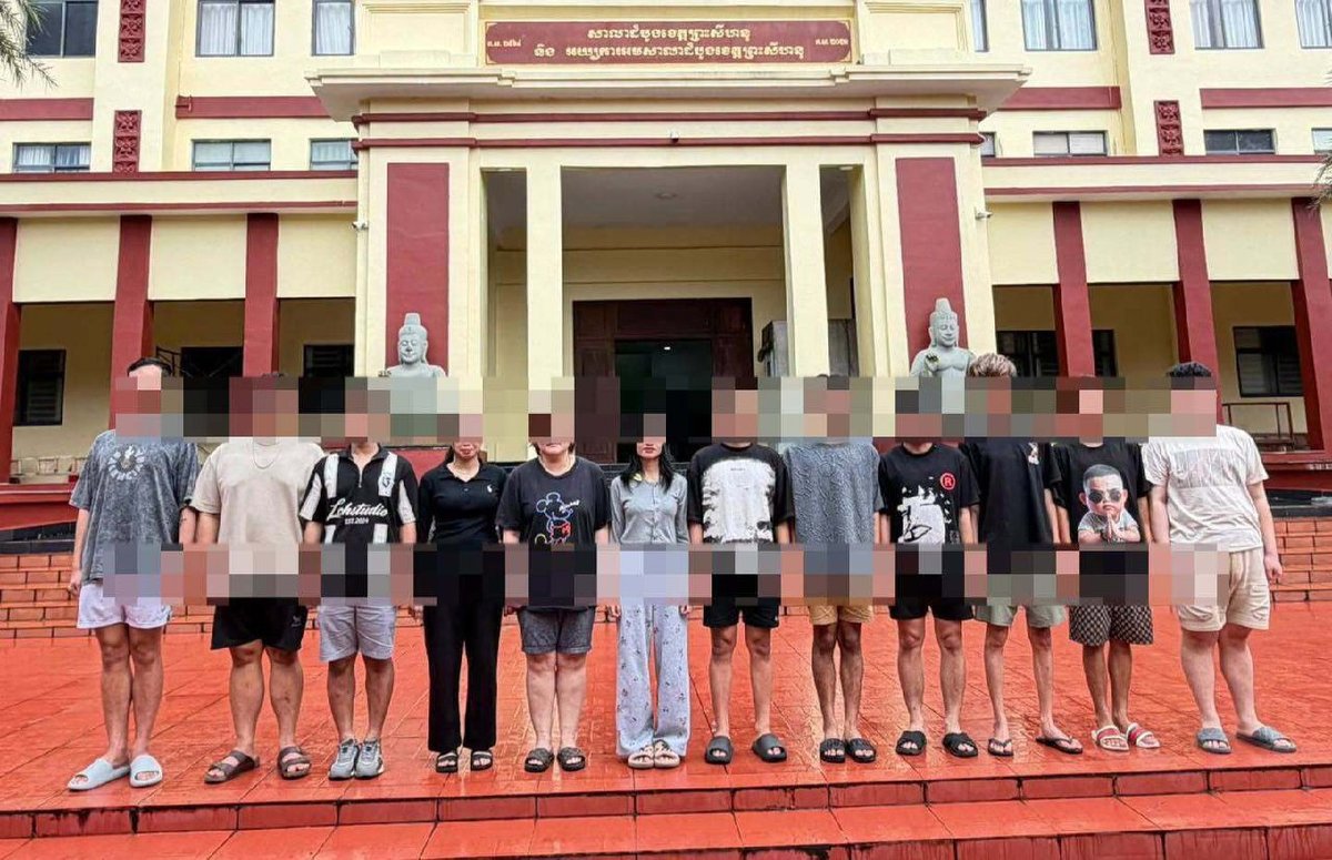 西港警方突袭诈骗窝点 多名外籍人员被捕
