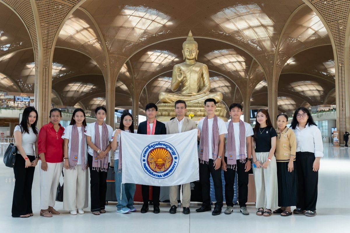 金边美国大学学生赴中国深圳参加国际模拟法庭竞赛