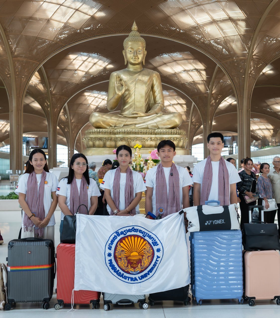 金边美国大学学生赴中国深圳参加国际模拟法庭竞赛