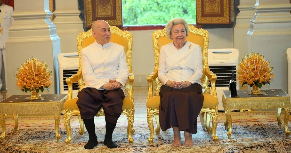 柬埔寨王室举行传统仪式 祈求国泰民安
