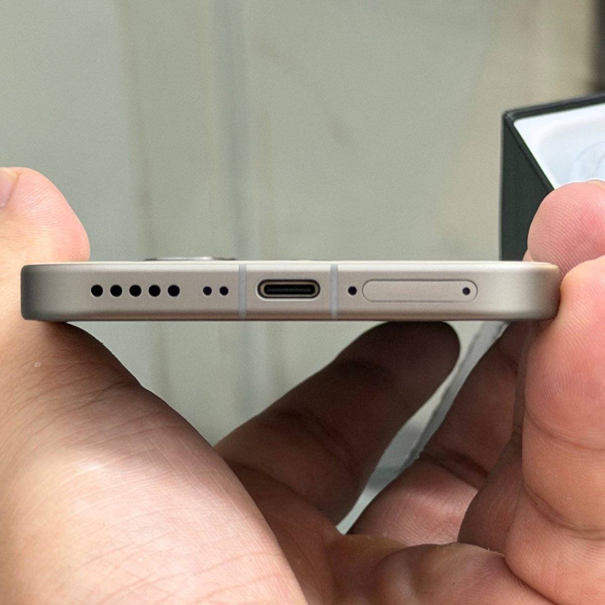 Vivo V70全新机 8/256G售价$449