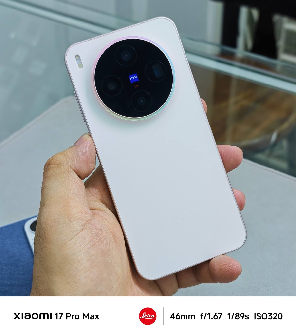 渠道商家放出Vivo X300全球版报价,12+256G单机