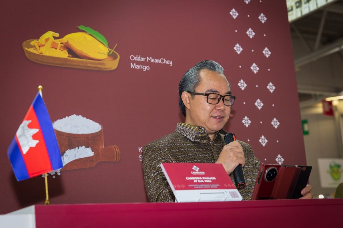 柬埔寨农业部官员出席在法国巴黎举行的SIAL国际食品展,并为