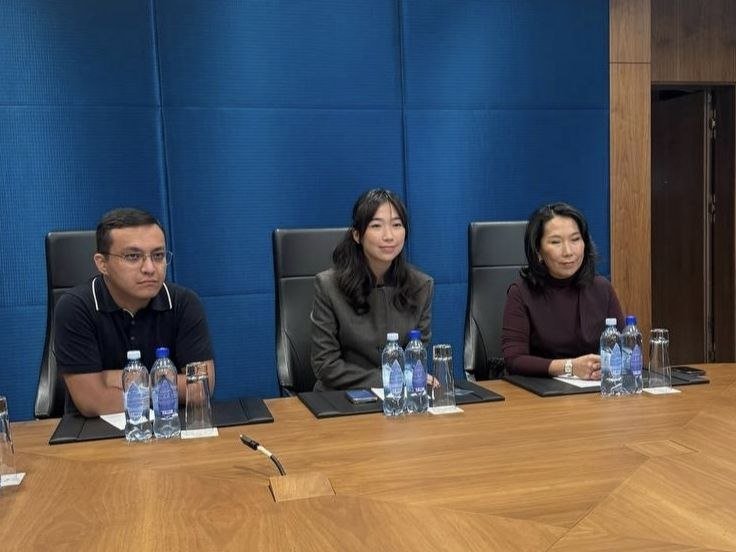 农业部与哈萨克斯坦企业探讨化肥供应合作
