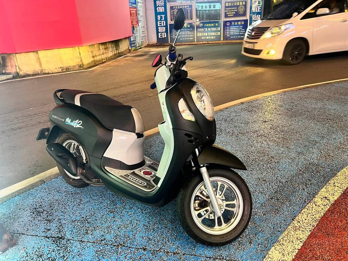 西港双狮附近转让摩托车 售价$1500手续齐全