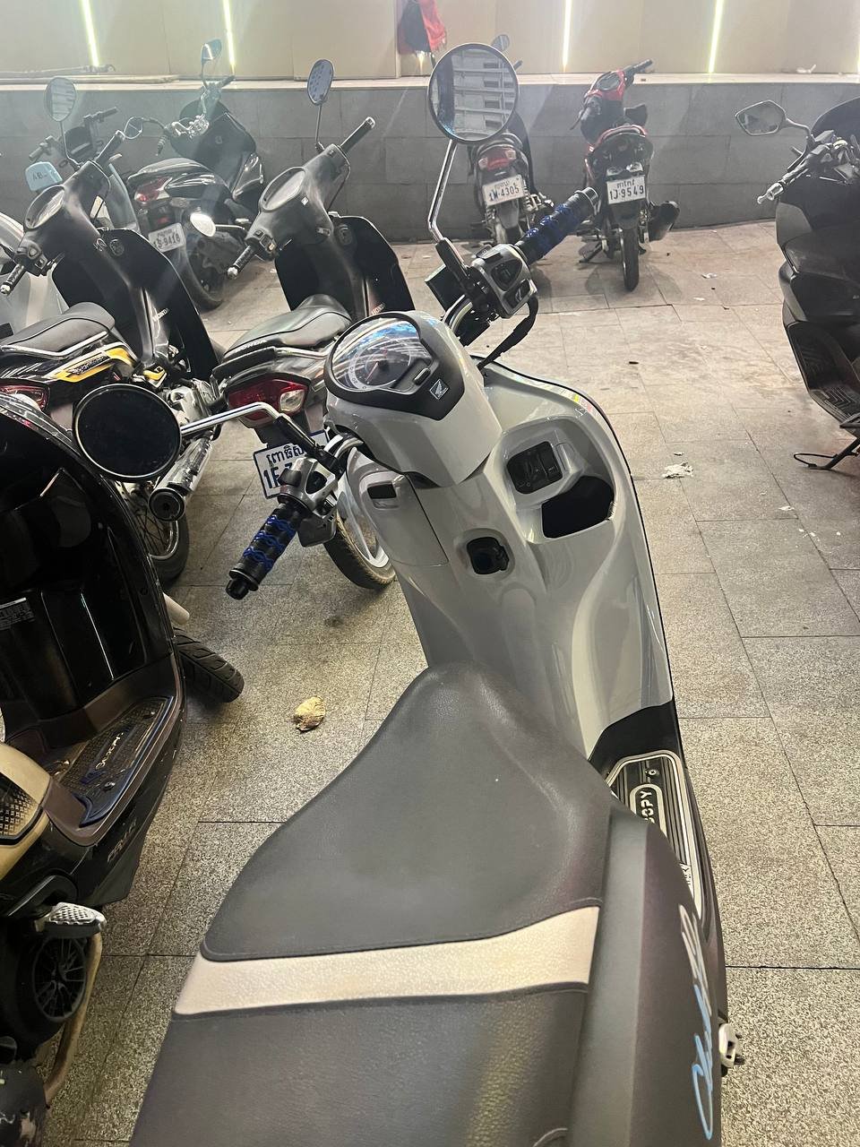 西港双狮附近转让摩托车 售价$1500手续齐全